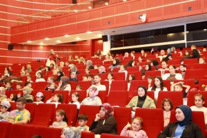 Başkan Büyükgöz çocuklarla sinemada buluştu