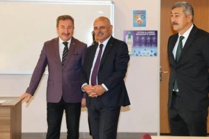 Başkan Şener Söğüt liselilerle buluştu