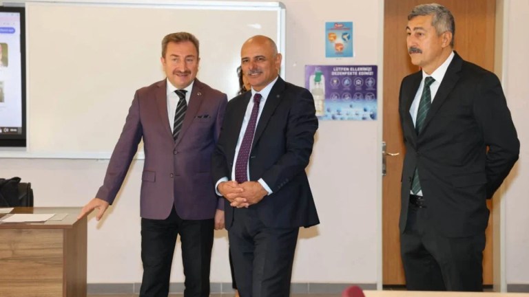 Başkan Şener Söğüt liselilerle buluştu