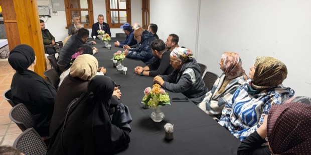 Başkan Sezer tahliye edilen vatandaşlarla buluştu