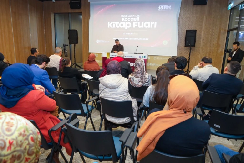 Bayram Karaçor Kocaeli Kitap Fuarı'nda konuştu - 3. görsel