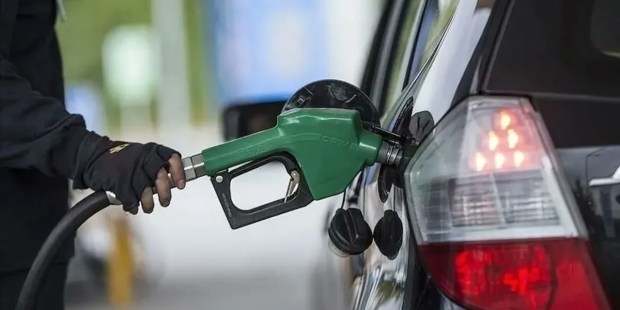 Benzin ve motorine yüklü zam geliyor