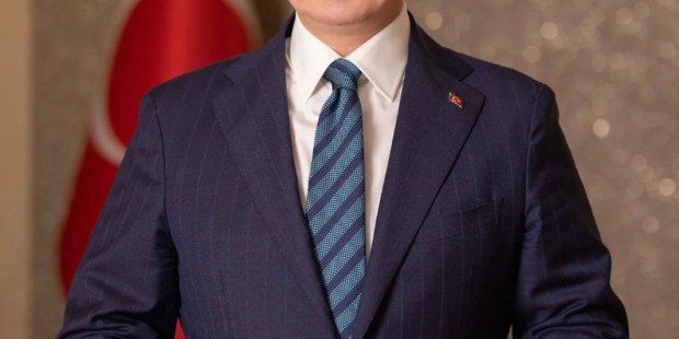 Tahir Büyükakın’dan 29 Ekim Cumhuriyet mesajı