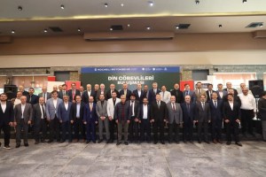 Büyükakın din görevlileri ile bir araya geldi