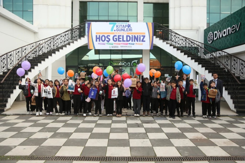 Çayırova 7. Kitap Günleri yoğun ilgi görüyor
