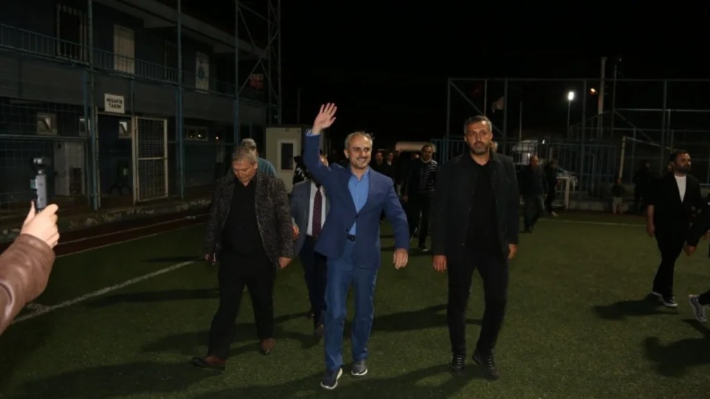 Çayırova’da amatör spor sezonu açıldı