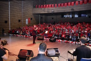 Çayırova’da bayram konseri ilgi gördü
