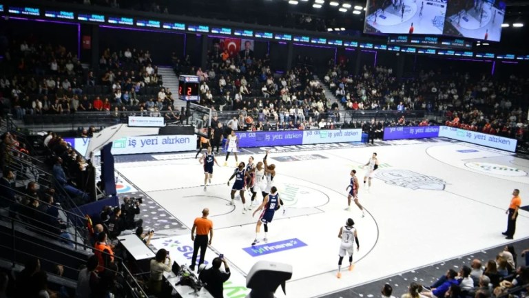 Çayırova’nın yeni spor kompleksine tam not