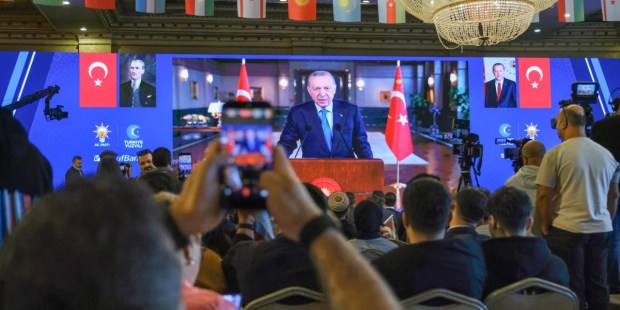 Cumhurbaşkanı Erdoğan’dan gençlere destek
