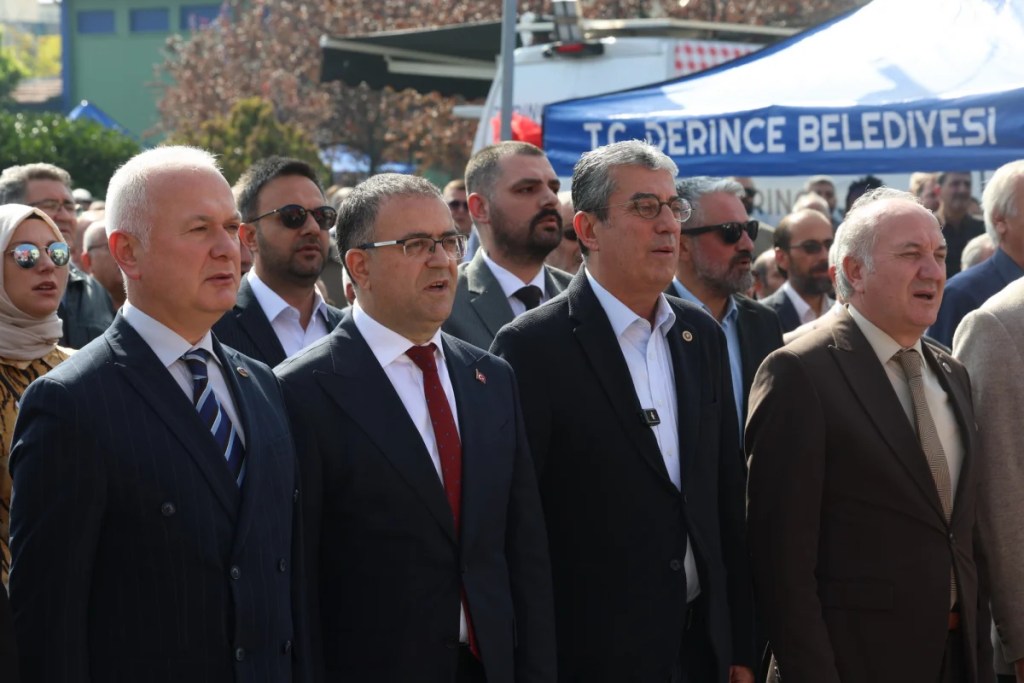 Derince'de 14 yeni hizmet aracı tanıtıldı - 3. görsel