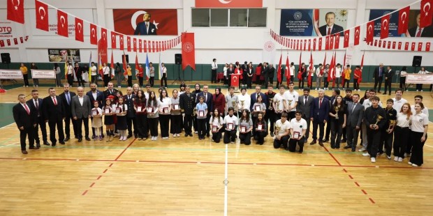 Derince’de 29 Ekim Coşkusu Yaşandı