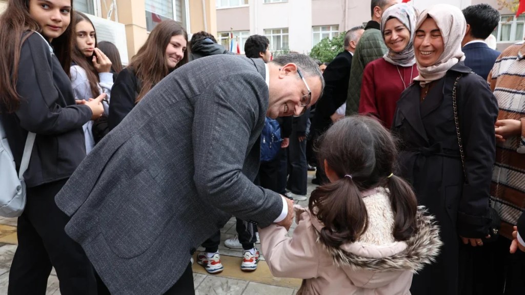 Derince’de 29 Ekim kutlamaları başladı