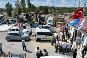 Dört ilçeye 2,8 milyar liralık yol yatırımı