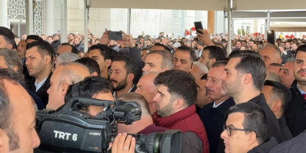Dündar Ziya Gültekin son yolculuğuna uğurlandı