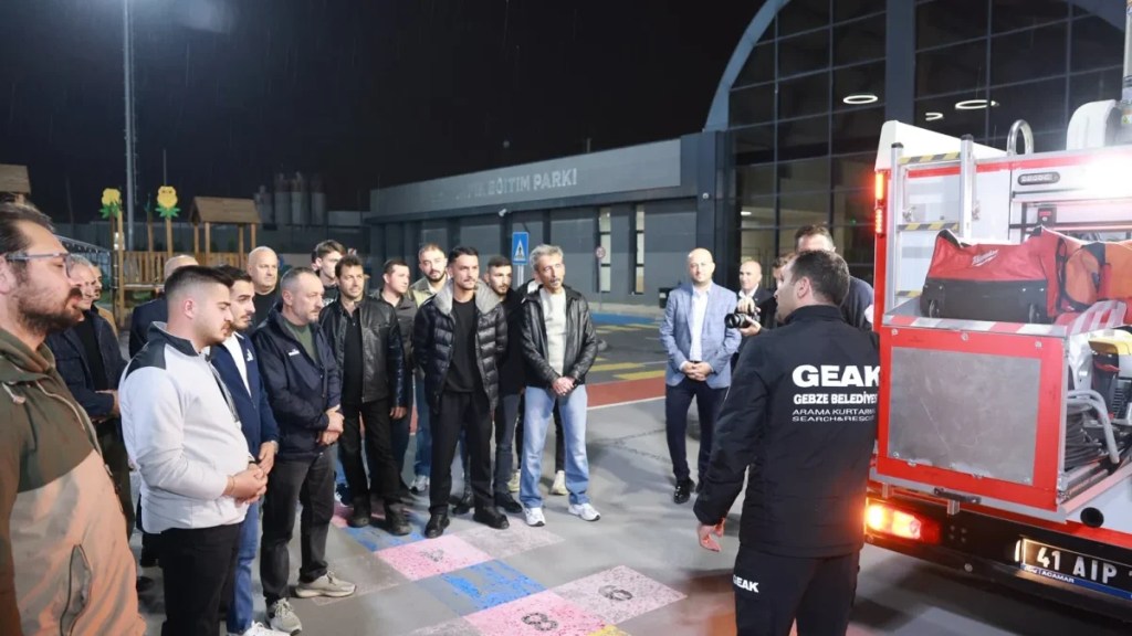 Gebze’de 40 mahalleye afet timi kuruluyor