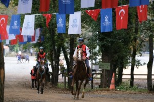 Gebze’de atlı dayanıklılık heyecanı yaşandı