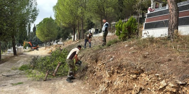 Gebze’nin köy mezarlıklarında bakım seferberliği