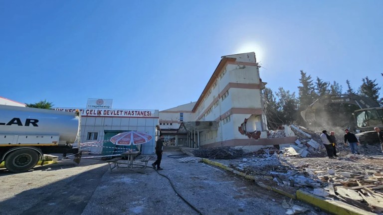 Gölcük’te sağlık yatırımları hız kazandı