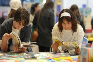 İkizlerin 14 yıllık kitap fuarı geleneği