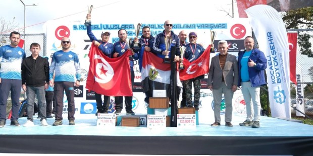 Kandıra sahilinde 41 santimetrelik eşkina yakalandı