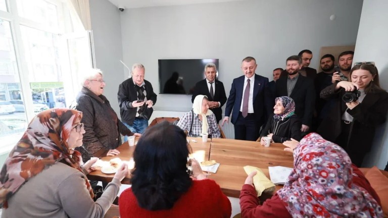 Kandıra Saygınlar Kulübü kapılarını açtı
