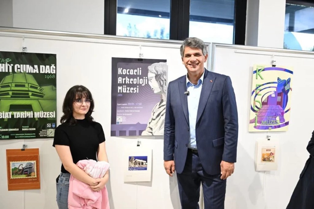 Kartepe Sanat Evi kapılarını sergiyle açtı