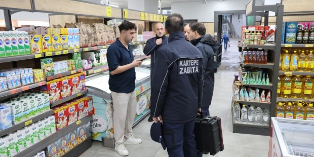 Kartepe’de kurallara uymayan market mühürlendi