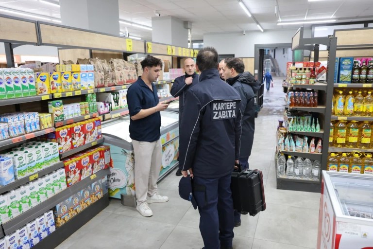 Kartepe'de kurallara uymayan market mühürlendi - 3. görsel