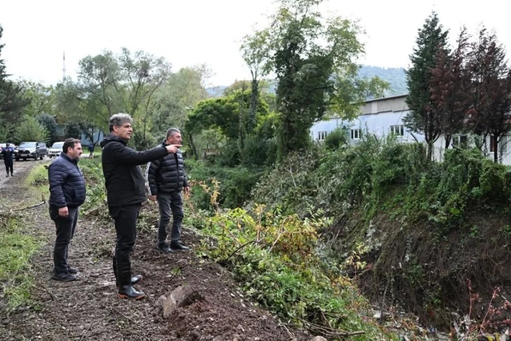 Kartepe'de sel sonrası ekipler sahada - 3. görsel