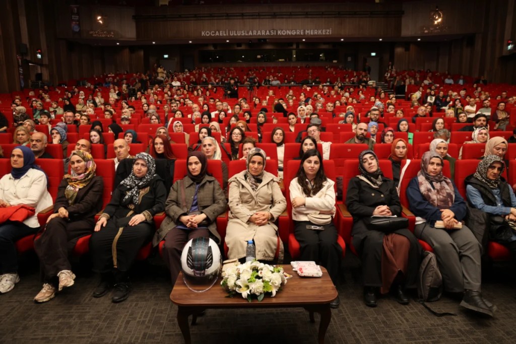 Kemal Sayar'dan hıza ve ekrana karşı uyarı