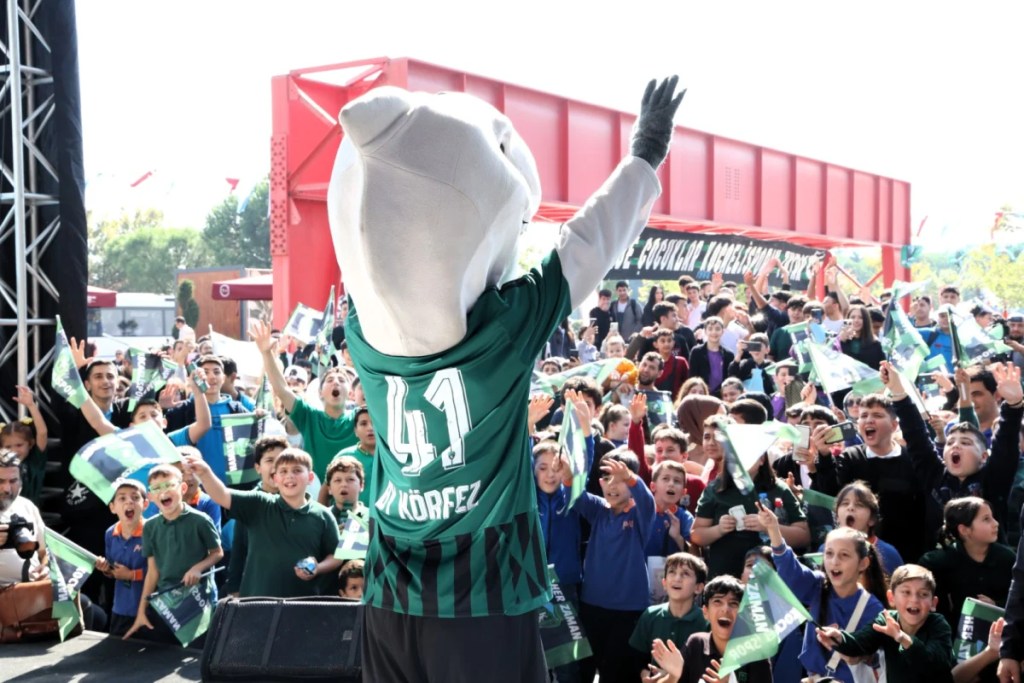 Kitap Fuarı'nda Kocaelispor coşkusu