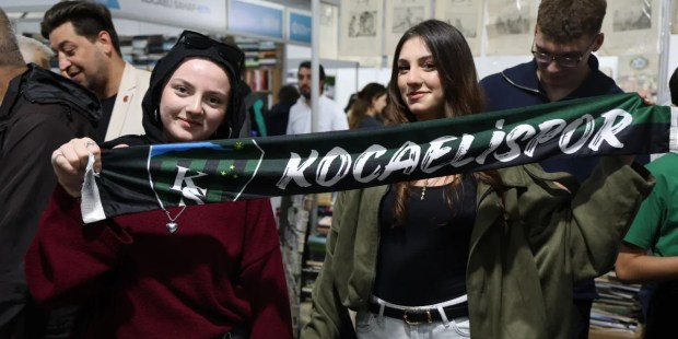 Kitap Fuarı’nda Kocaelispor coşkusu sürüyor