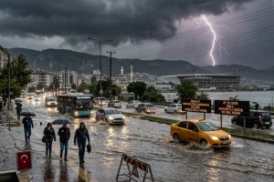 Kocaeli için kuvvetli sağanak yağış uyarısı