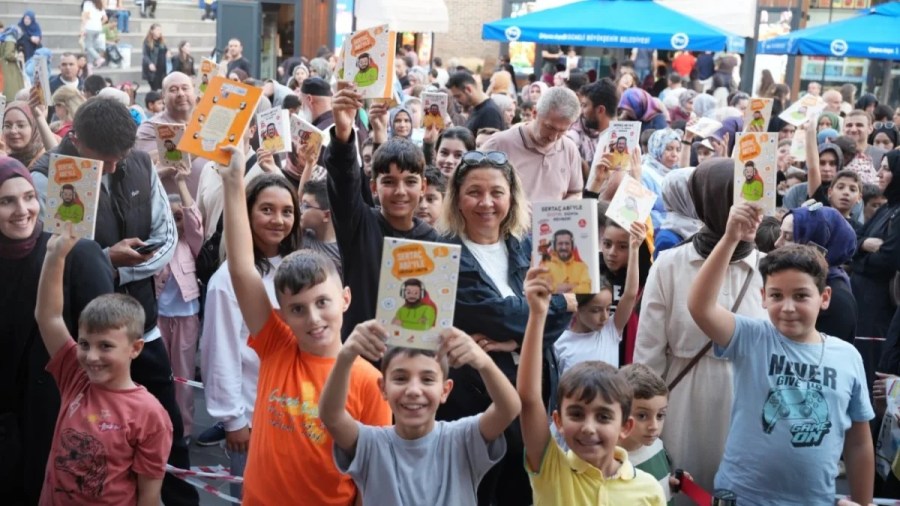 Kocaeli Kitap Fuarı 1 milyonu aşan rekorla kapandı