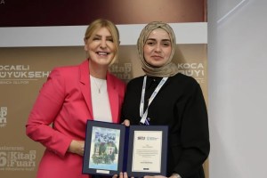 Kocaeli Kitap Fuarı söyleşilerle sürüyor