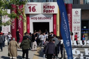 Kocaeli Kitap Fuarı yabancı konukları ağırladı