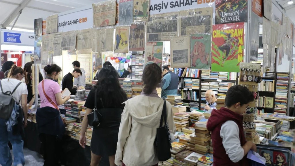 Kocaeli Kitap Fuarı’nda sahaf ilgisi