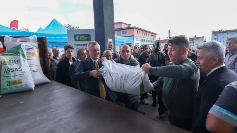 Kocaeli’de çiftçiye 1250 ton tohum desteği