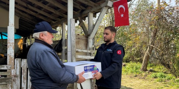 Kocaeli’de ihtiyaç sahiplerine sıcak yemek desteği