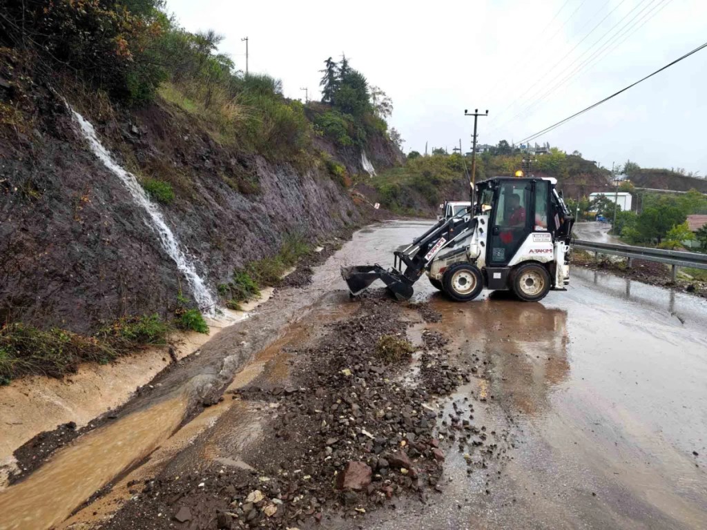 Kocaeli'de rekor sağanak hayatı felç etti! - 2. görsel