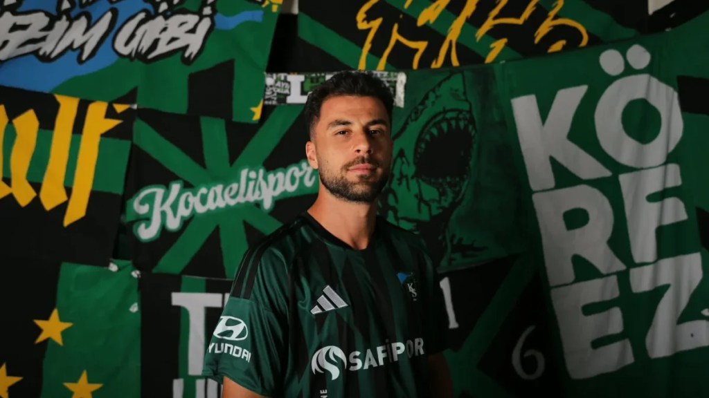 Kocaelispor sevgisi kitap fuarına taşınıyor
