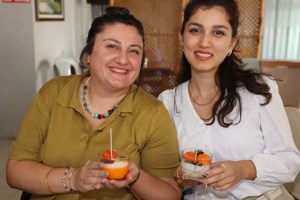 Körfezli kadınlar mum atölyesinde buluştu