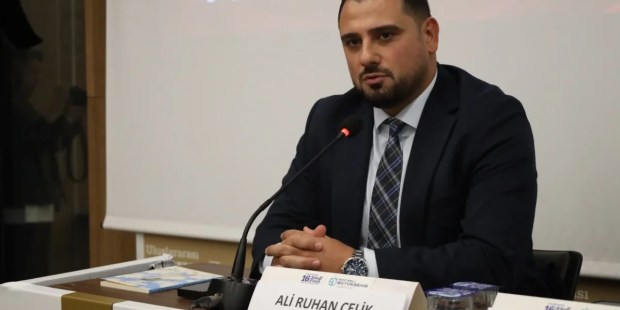 Mert Arık çocuklara hayal gücünü anlattı