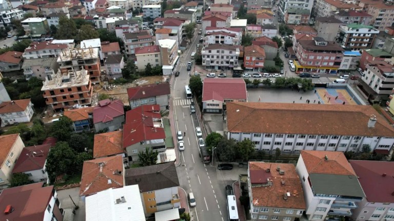 Mevlana Caddesi baştan aşağı yenilendi