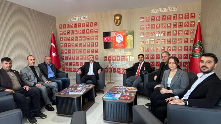 MHP Dilovası’ndan gaziler derneğine ziyaret