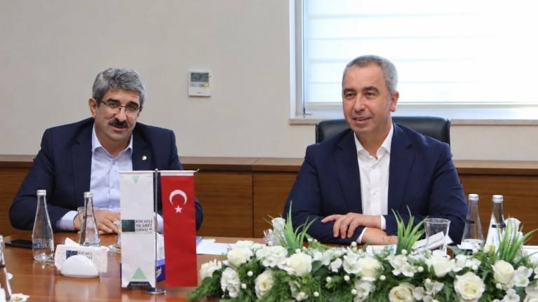 Necmi Bulut'tan Bekir Bayrakdar'a tebrik mesajı