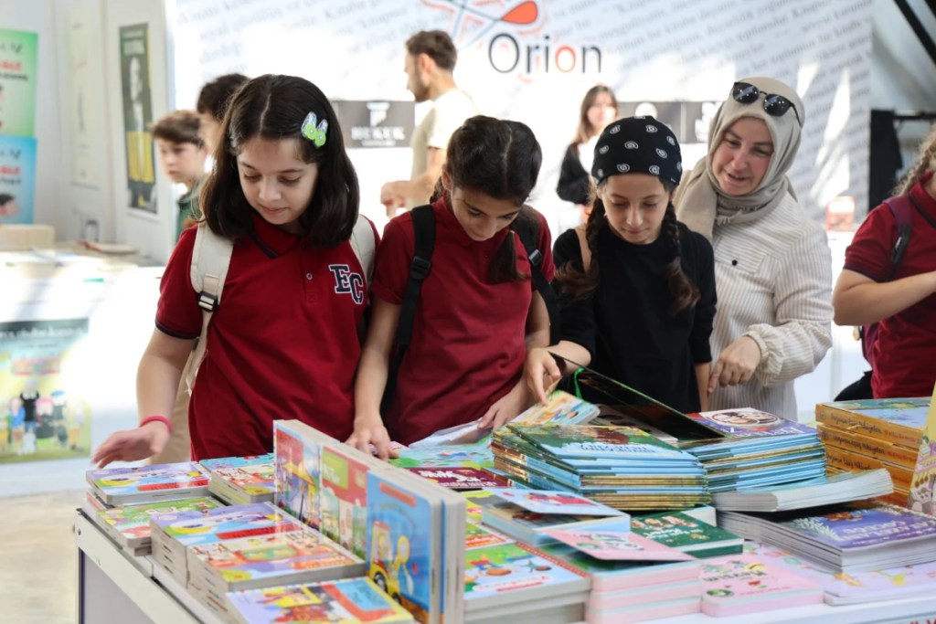 Öğrenciler Kocaeli Kitap Fuarı'na akın etti - 3. görsel