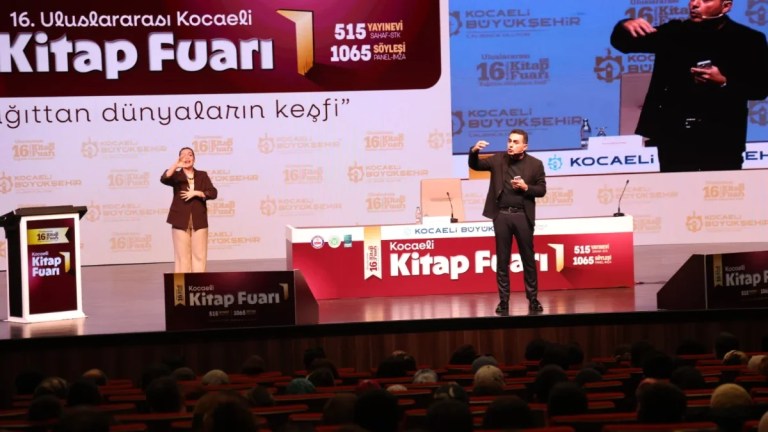 Psikolog Beyhan Budak okurlarıyla buluştu