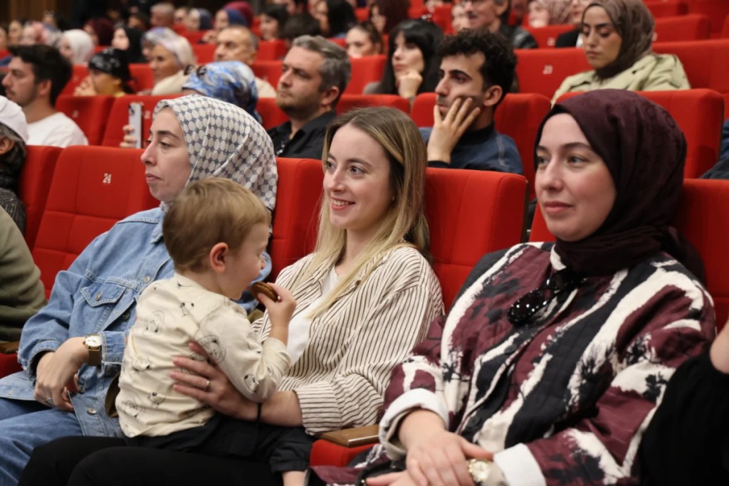 Psikolog Beyhan Budak okurlarıyla buluştu - 3. görsel