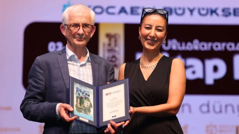 Roger Crowley Kocaeli Kitap Fuarı’na konuk oldu